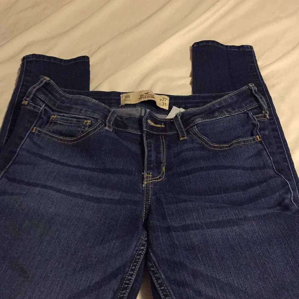 Hollister Jean